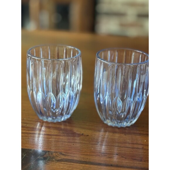 2 4” Blue Tinted Glass Tumblers Heavy Bottomed Catch Light Beautifully - Picture 8 of 9